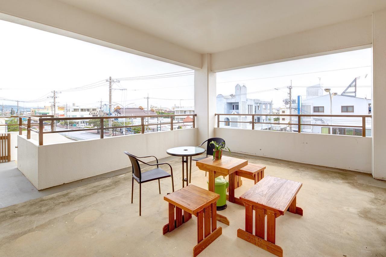 Condominium Aoi Sanmyaku Okinawa Buitenkant foto